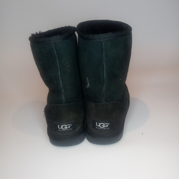 UGG short black boots size 5 in womans - Picture 4 of 4